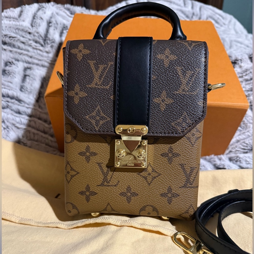 Camera Box Crossbody/Hand Bag